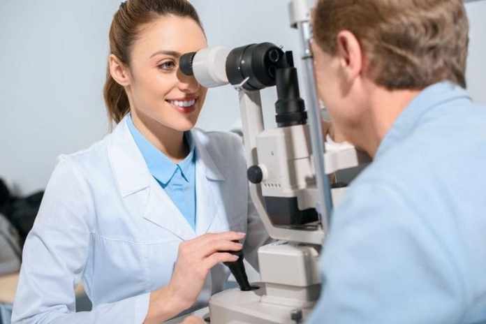 Look for While Selecting the Right Optometrist