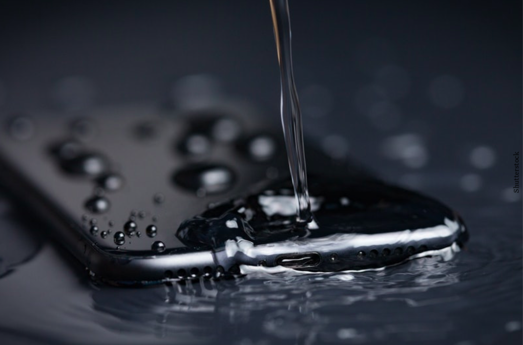 Is the iPhone 12 Waterproof